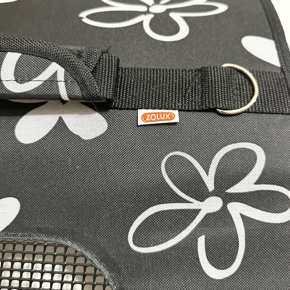 Collapsible Pet Carrier for Small Cats/Dogs - Black/White Floral Print w/Handle - Picture 14 of 16